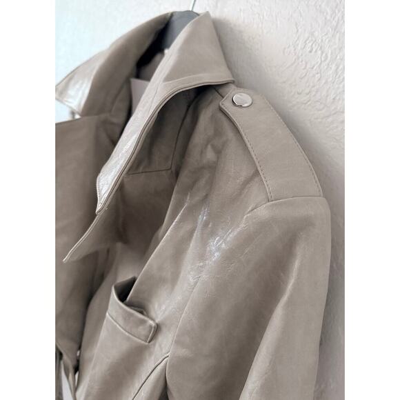 Lamarque Women's Katija Faux Leather Chic Cropped Coat Belted Waist Snap Closure - Picture 7 of 13